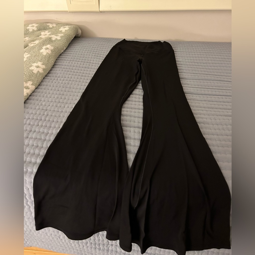 Aerie flare leggings